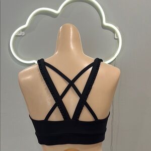 Black Strappy Women's sports bra